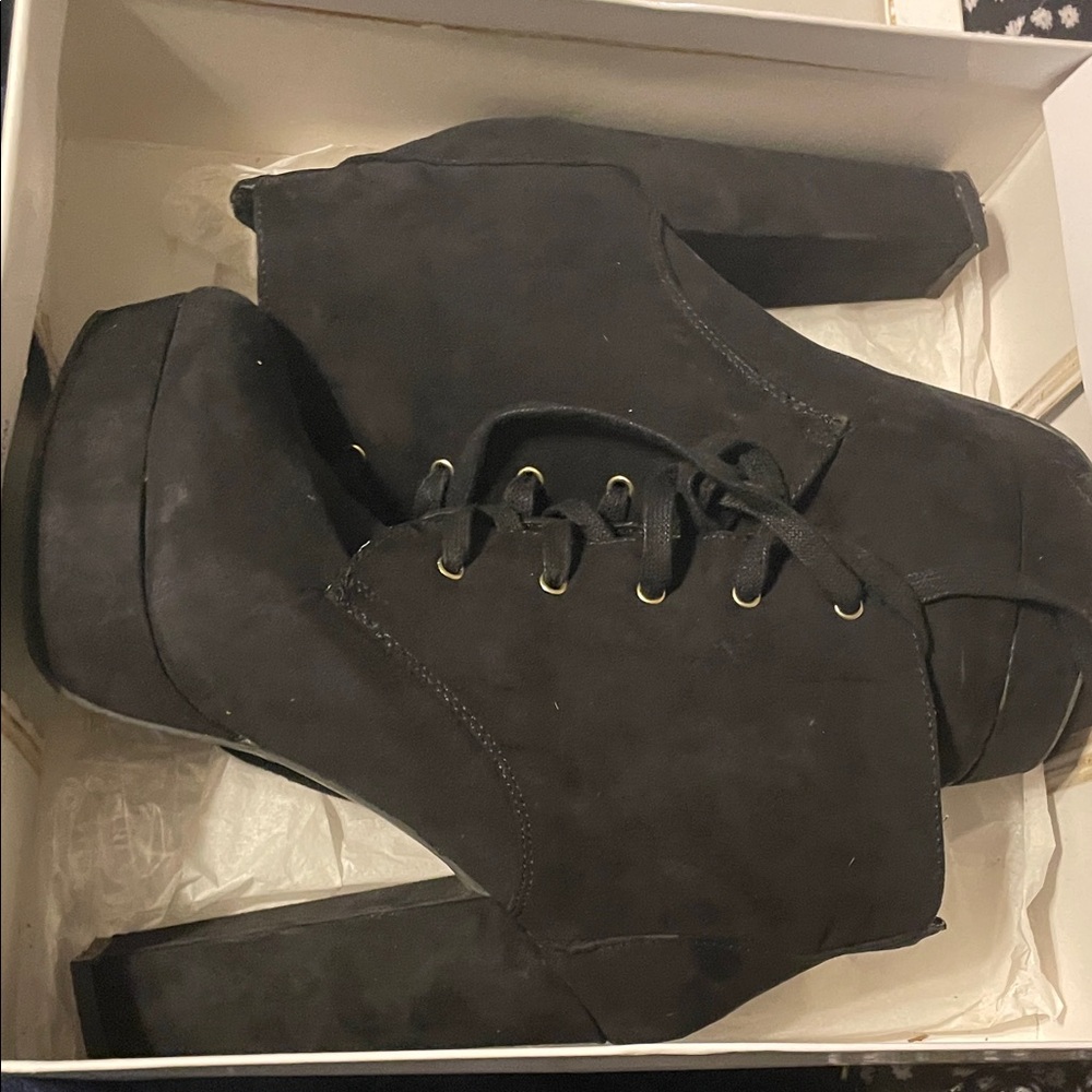 Forever 21 Black Lace Up Platform Boots